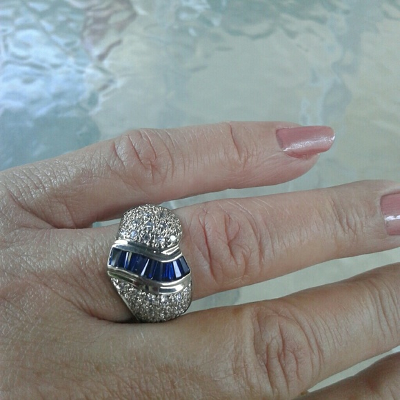 Vintage Sterling Silver Sapphire CZs Ring - Picture 2 of 8